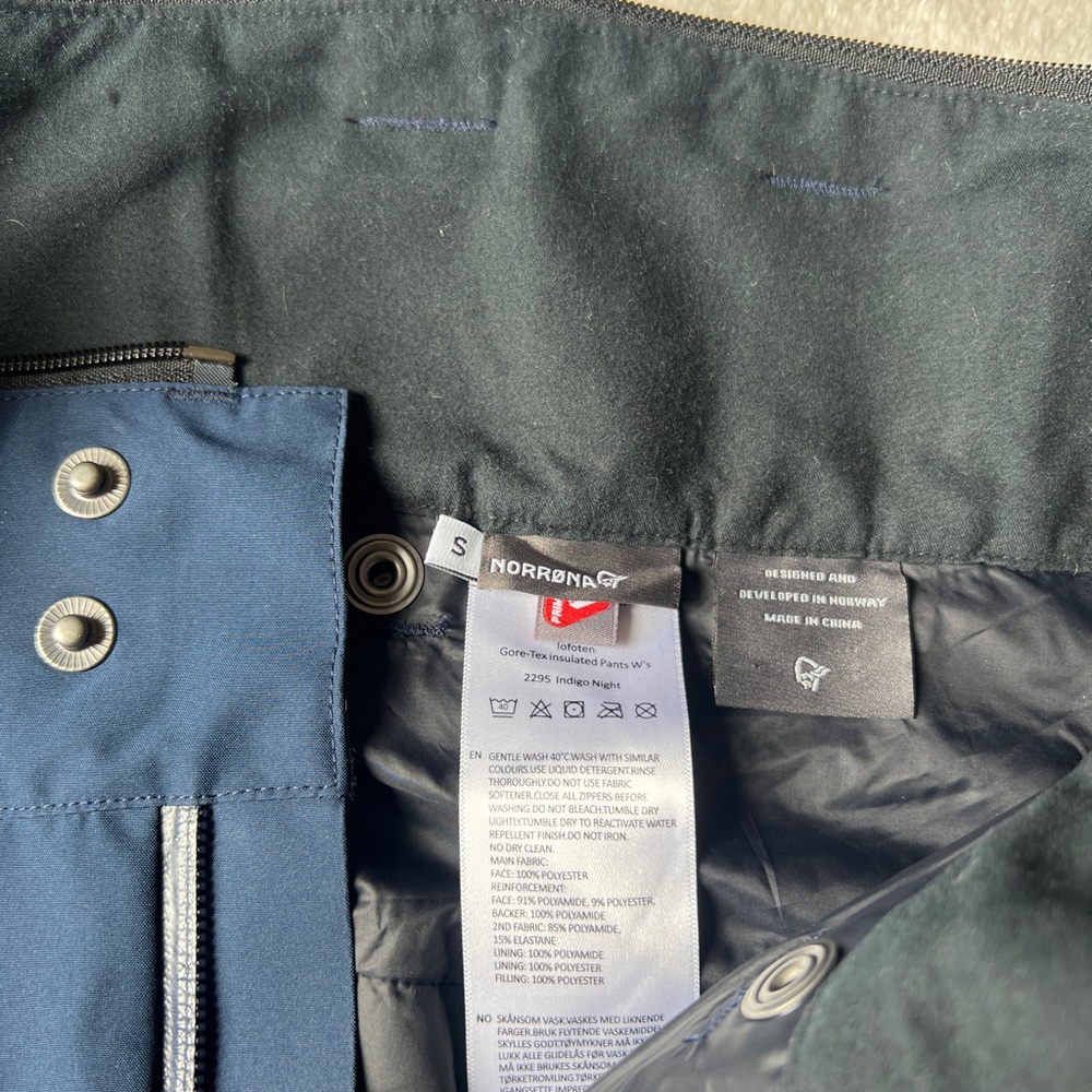 Norrona Insulated Ski & Snow Pants - Picture 6 of 8